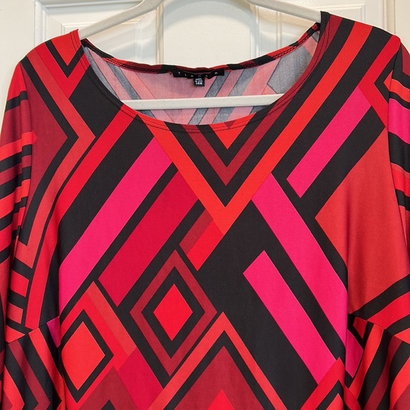 Tiana B. Jersey Geometric Print Dress in Shades of Red,Pink, Rust, & Black sz14 - Picture 3 of 7